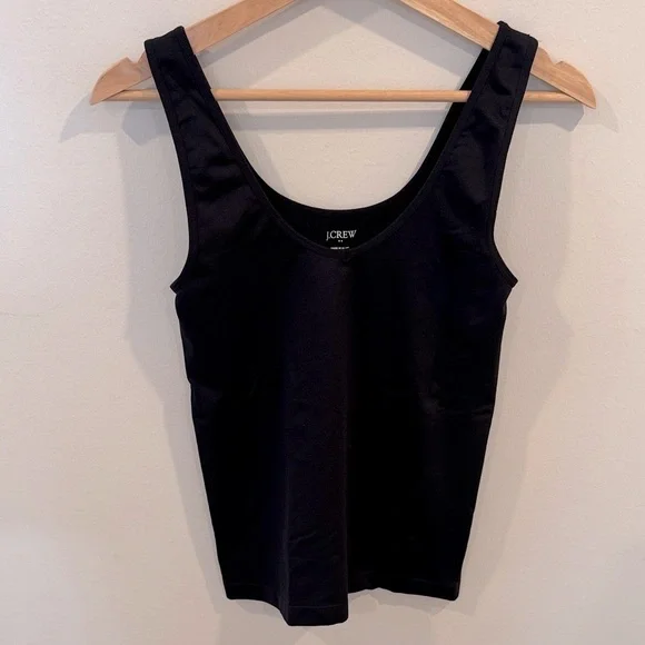 NWOT J. Crew Women’s Layering Tank Top Classic Black V-neck Sleeveless Size M - Picture 2 of 5